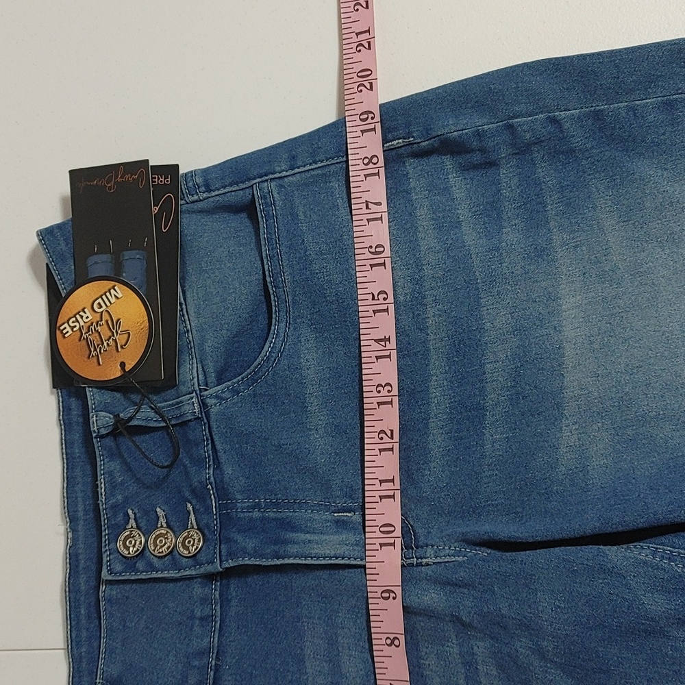 Copperflash Mid Rise Bermuda Shorts - Picture 6 of 9